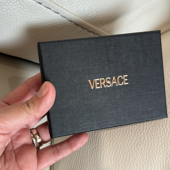 New Authentic Versace! Quilted Lamb+Lamb Leather+Meta, Card Case. - Picture 13 of 13